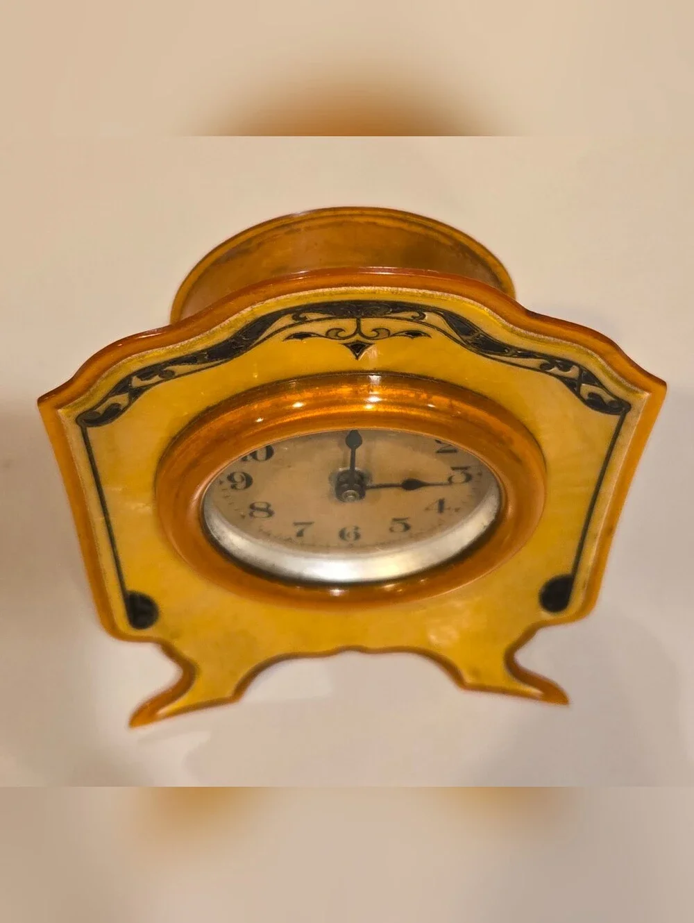 Vintage Bakelite Lux Clock MFG Co. Clock